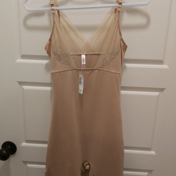Nude Shapewear - Picture 2 of 3
